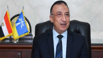 محافظ الإسكندرية : منع مكبرات الصوت الخاصة بالباعة الجائلين إعتباراً من الغد