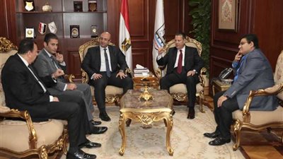 تكريم محافظ بنى سويف السابق بنادي القضاة