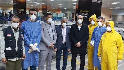 محافظ أسوان ينفي تعليق الدراسة بالمدارس والجامعة