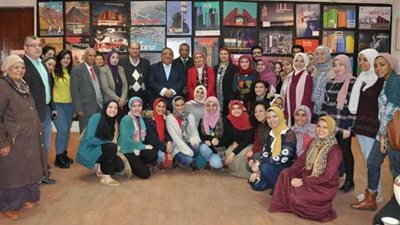 معرض لإنجازات ثورة 30 يونيو بكلية الفنون التطبيقية