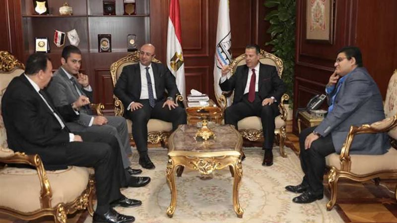 تكريم محافظ بنى سويف