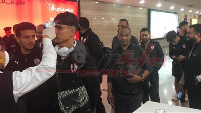 مصر للطيران تستقبل بعثة الزمالك والمطار يخضعها لفحص كورونا 