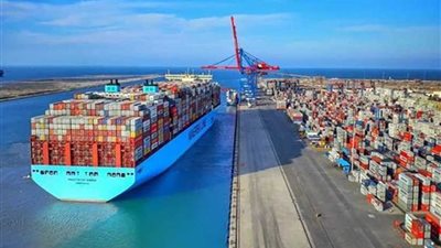 19 سفينة إجمالى حركة السفن بموانى بورسعيد