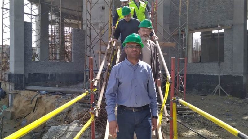 اسماعيل يتفقد مشروع