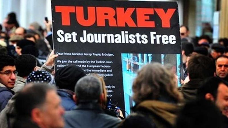 محكمة تركية تدين