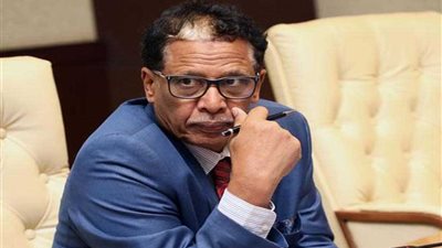 وزير الطاقة السوداني يؤكد الحاجة إلى زيادة إنتاج البترول لتغطية الاستهلاك المحلي