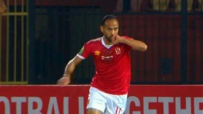 الشوط الأول.. الأهلي يتقدم على بلاتينيوم بهدف دون رد