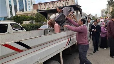 رفع 1460 حالة إشغال طريق ثابت ومتحرك في حملة بدمنهور