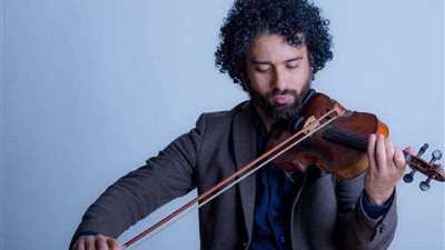 عازف الكمان أحمد منيب يطلق أول ألبوماته في ألمانيا