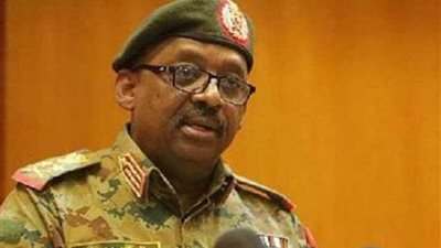 وزير الدفاع السوداني يشيد بالعلاقات مع جنوب السودان