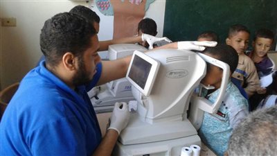 ضمن مبادرة حياة كريمة.. الكشف على 1753 حالة خلال قافلة طبية بمغاغة