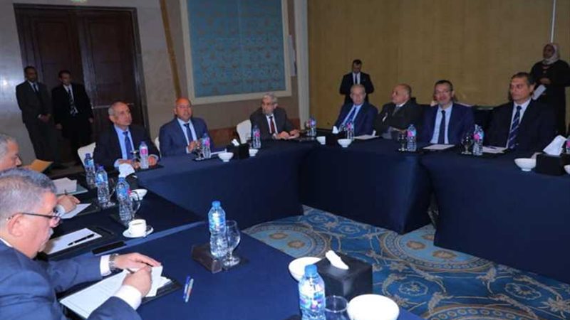 وزير النقل يلتقي