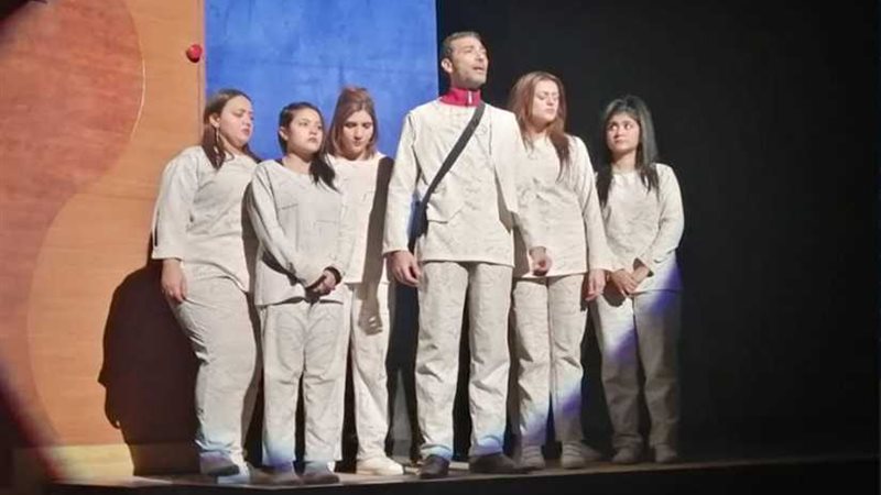 ختام العرض المسرحي