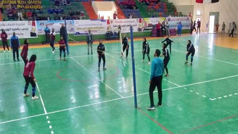 وزير الشباب ومحافظ