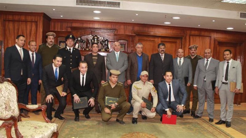 مدير أمن أسيوط يكرم