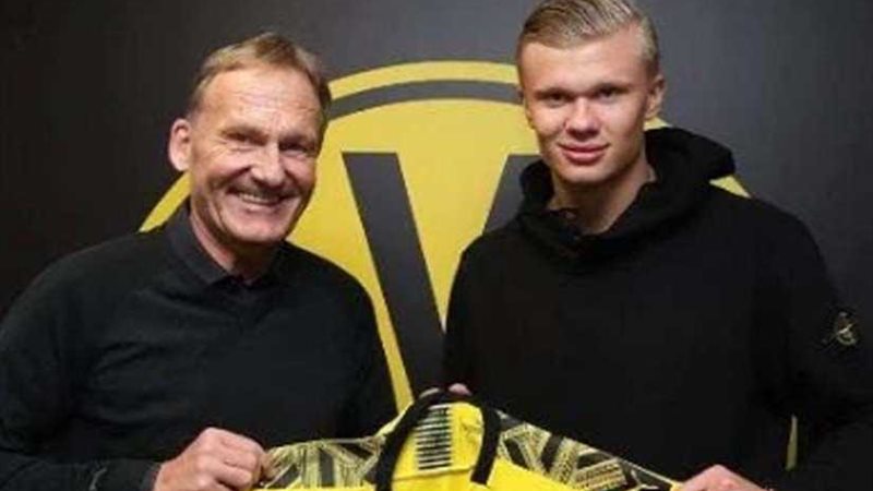 رسميًا.. هالاند يوقع