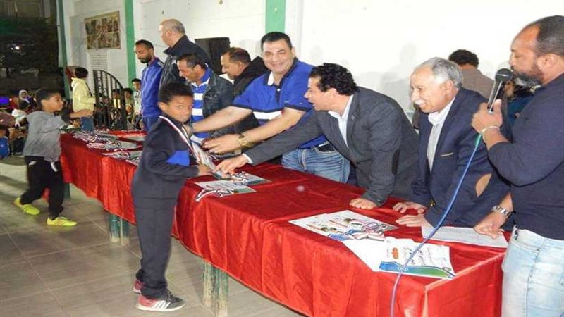 «زايد» يكرم أبطاله