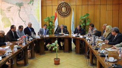 سعفان يوجه مديري 