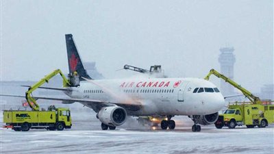 إلغاء الرحلات الجوية في مطار ترودو بمونتريال بسبب سوء الأحوال الجوية