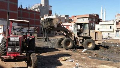 رفع 1715 طن قمامة خلال حملات النظافة اليومية بالبحيرة