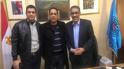 خلال لقائه مؤسسي حملة 