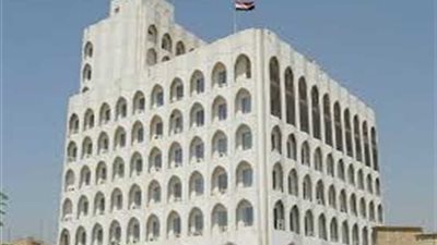 الخارجية العراقية: سنستدعي السفير الأمريكي على خلفية قصف مقر الحشد الشعبي