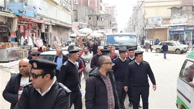 إزالة 915 حالة إشغال طريق ثابت ومتحرك فى حملة بدمنهور  