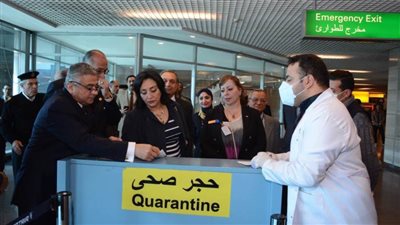 متابعة من الطيران والسياحة لإجراءات الوقاية من كورونا بالمطار 