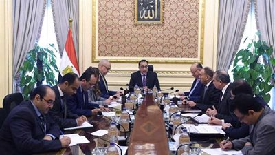 رئيس الوزراء يتابع موقف تطوير المناطق العشوائية غير الآمنة بمحافظة القاهرة