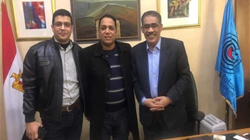 خلال لقائه مؤسسي