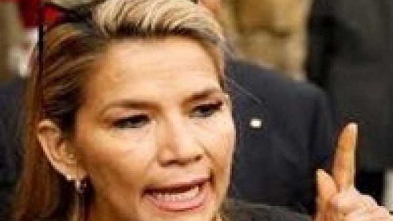 بوليفيا تطرد السفير