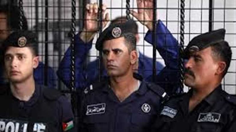 الأردن.. الحبس 12