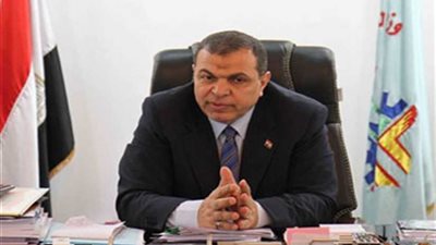 القوى العاملة : مصريان يحصلان على 940 ألف جنيه مستحقاتهما بالسعودية