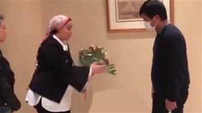 بالفيديو.. اعتداز فتاة مصرية لشاب صيني تعرّض للتنمر على الدائري 