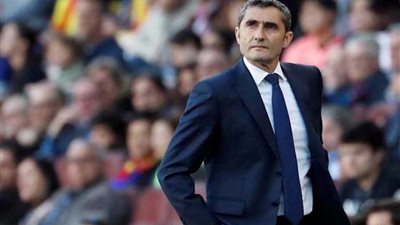 نجم برشلونة يتجاهل غضب فالفيردي بالتزحلق على الجليد