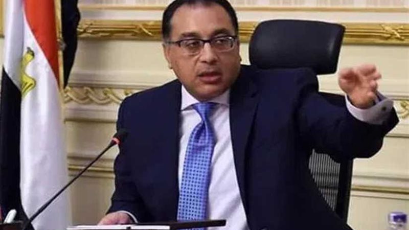 رئيس الوزراء يتابع