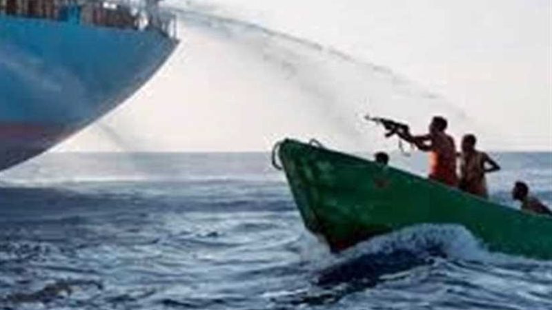 مسلحون يختطفون 8