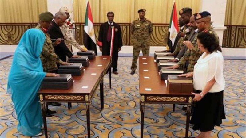 تعليق التفاوض بين