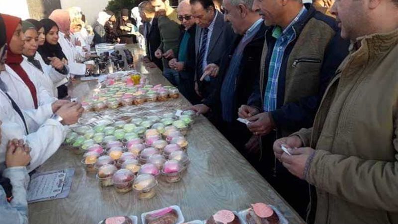 طلاب الاقتصاد المنزلي