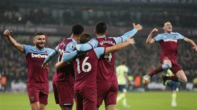 فوز ويستهام على بورنموث وتعادل كريستال بالاس مع نوريتش بالدوري الإنجليزي