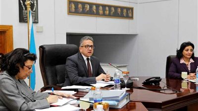 العناني يترأس الاجتماع الأول للمجلس الأعلى للآثار بعد الدمج‬