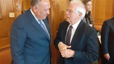 شكري يُسلم الممثل الأعلى للاتحاد الأوروبي رسالتين من الرئيس السيسي بشأن سد النهضة