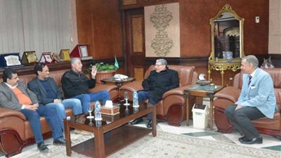 وفد مجلس الوزراء يتابع الموقف التنفيذي للمشروعات القومية بالمنيا