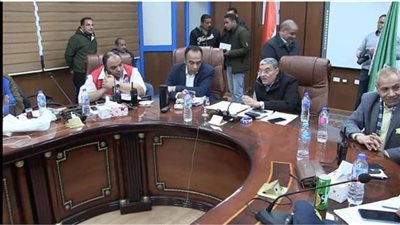 إغلاق نفق البستان بالصحراوي الشرقي بالمنيا بسبب تجمعات مياه الأمطار