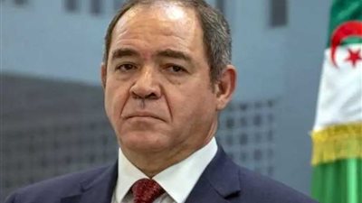 وزير الخارجية الجزائري: سنطلق مبادرات للحل السلمي للأزمة الليبية خلال أيام