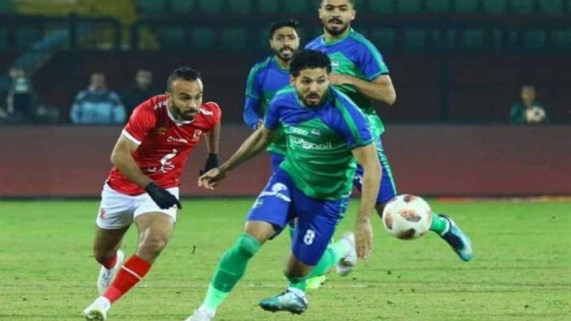 لاعبوا المقاصة يهاجمون