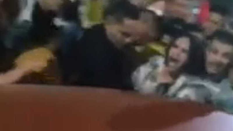 تحرش جماعي بفتاة