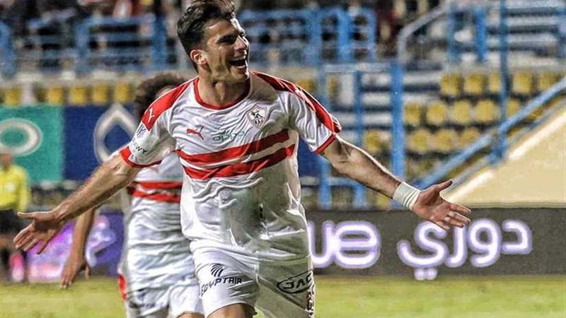 محمود علاء يهدر ركلة