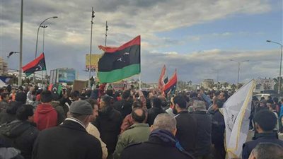 انطلاق مظاهرات ليبية حاشدة ضد الغزو التركي.. (فيديو وصور)
