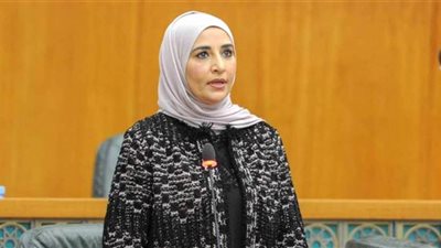 وزيرة كويتية: لم تصلنا طلبات من أي سفارة لإجلاء رعاياها من البلاد